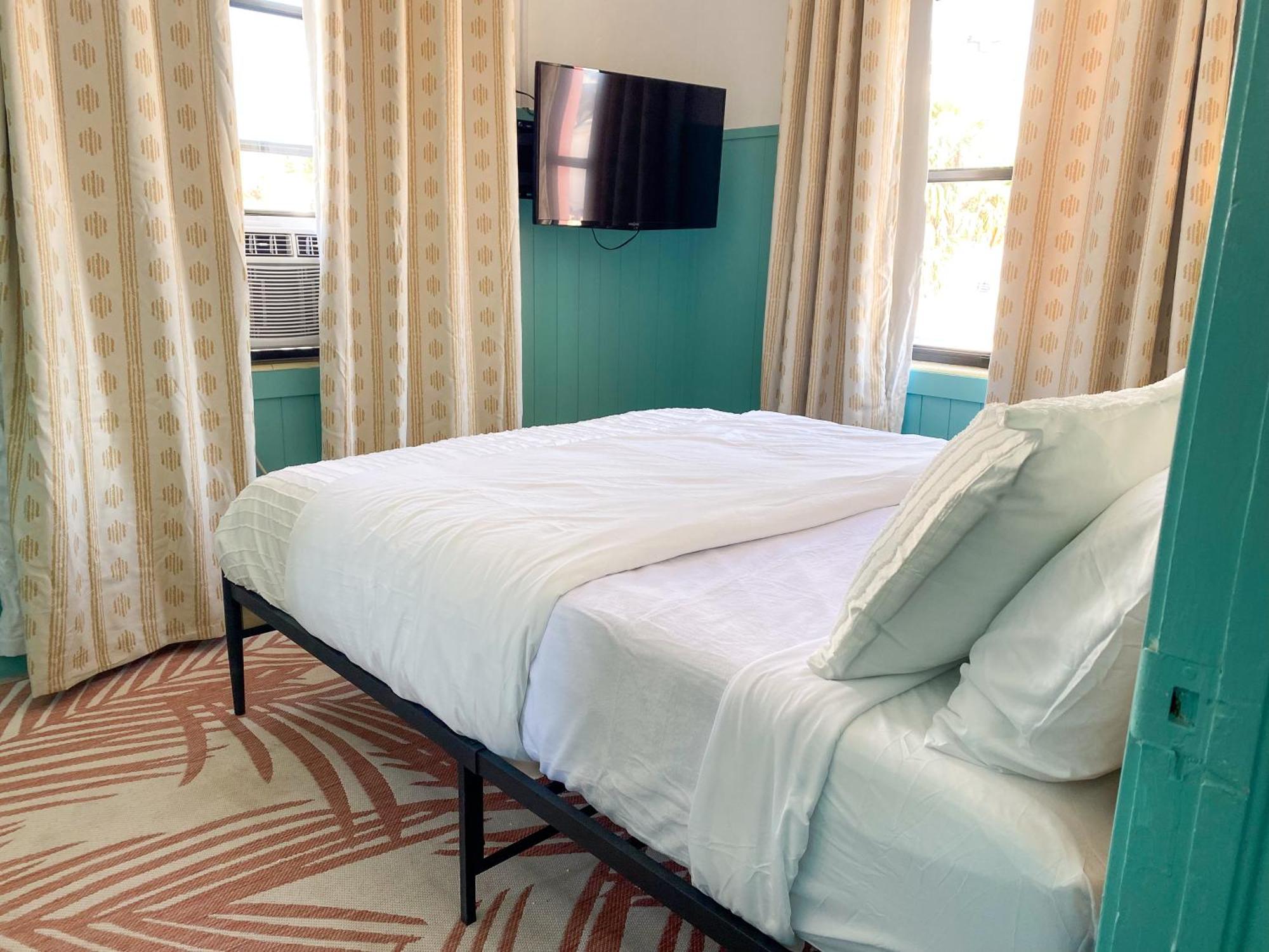 Oasis Palms Resort St. Pete Beach Eksteriør billede