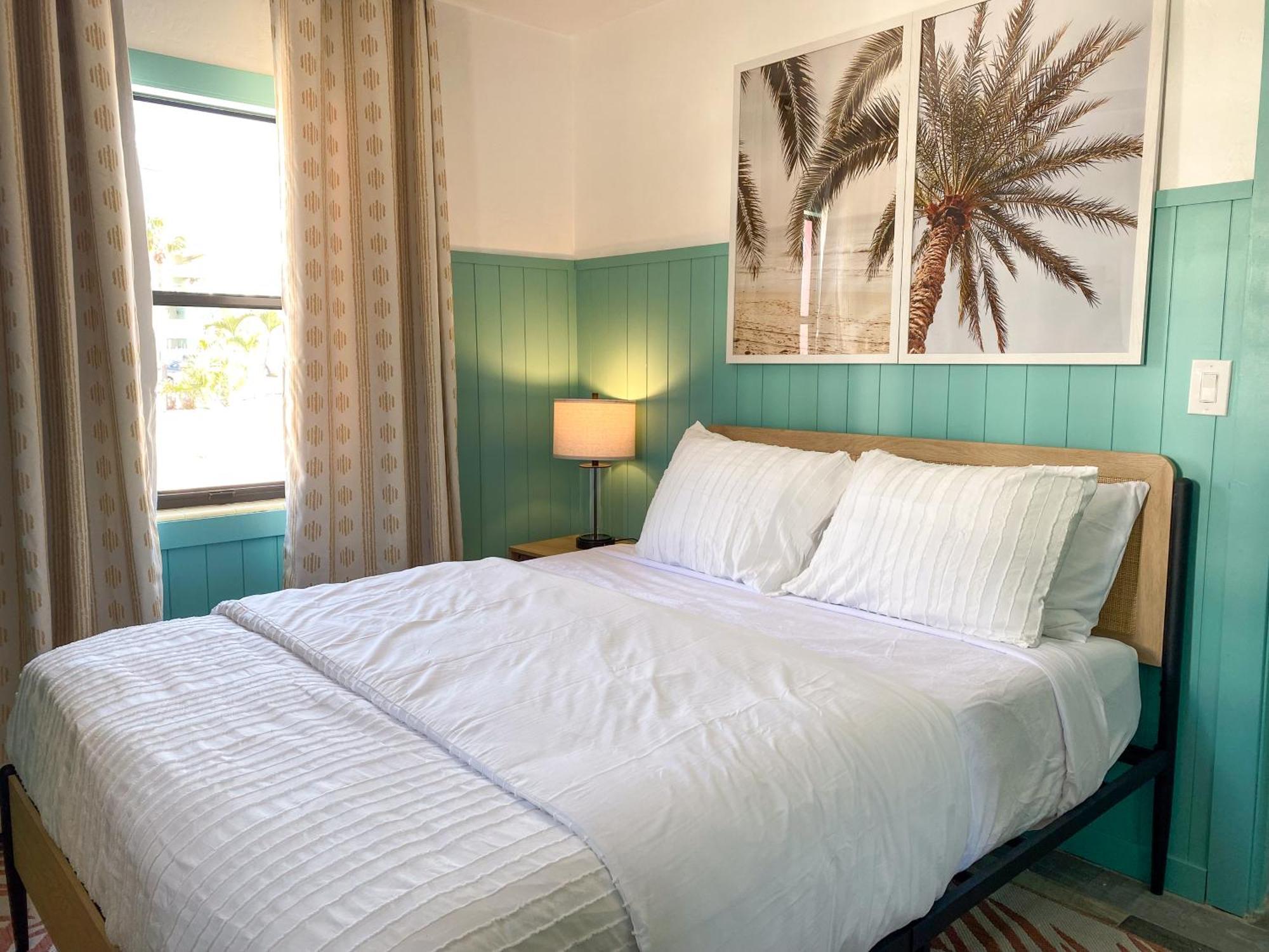 Oasis Palms Resort St. Pete Beach Eksteriør billede