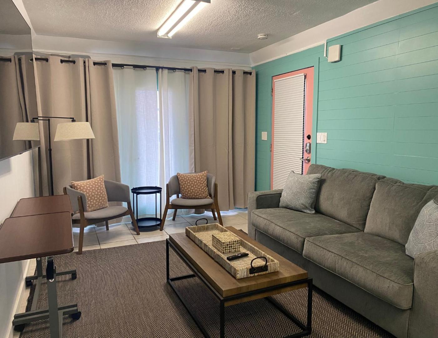 Oasis Palms Resort St. Pete Beach Eksteriør billede